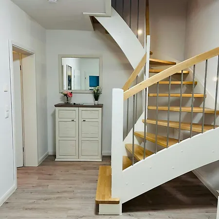 Spacious For 7 Apartman Klütz